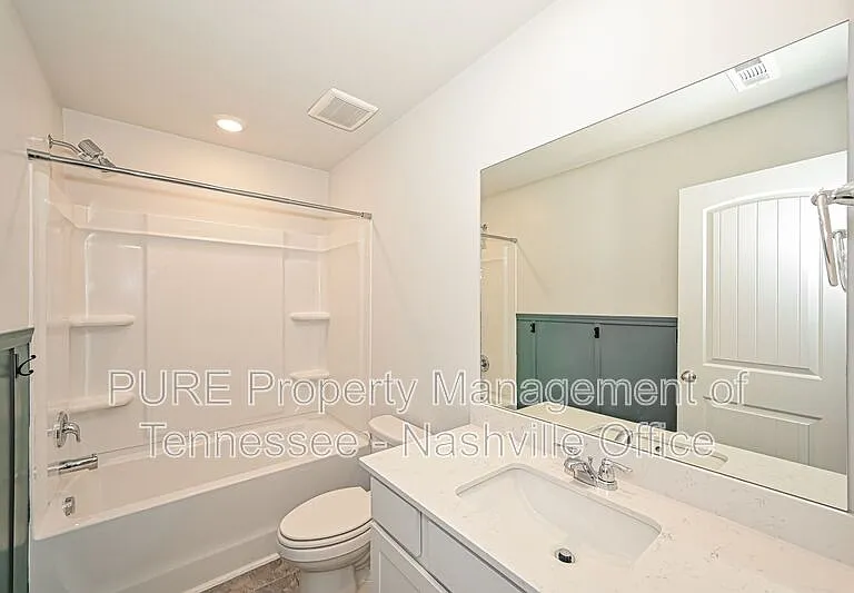 405 Augustine Dr — Photo 16