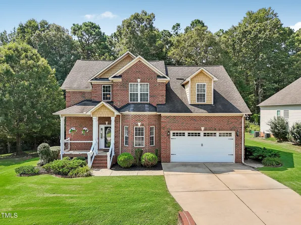 512 River Knoll Dr, Clayton, NC 27527