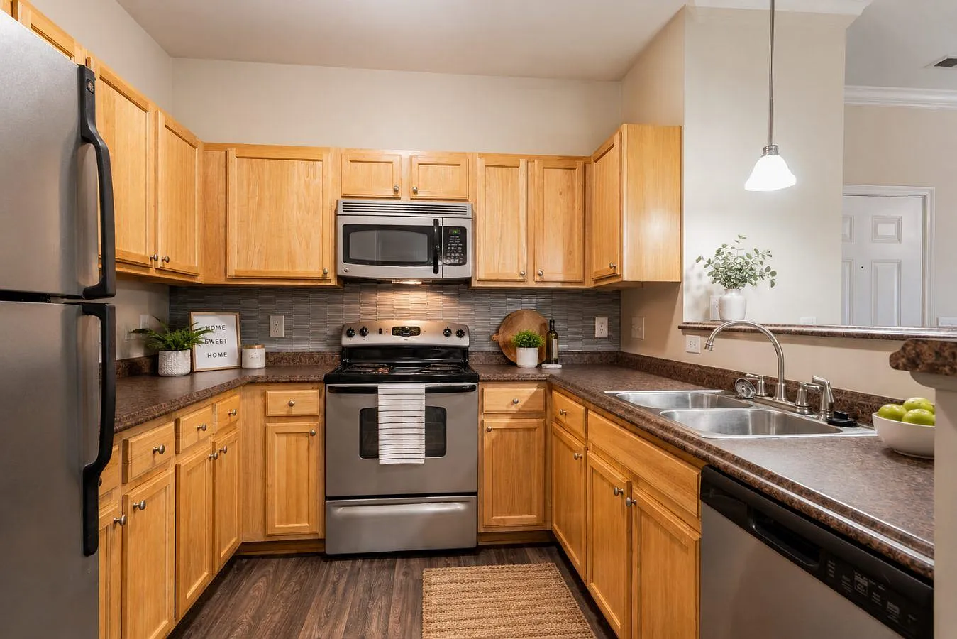 Carden Place Apartment Homes — Photo 1