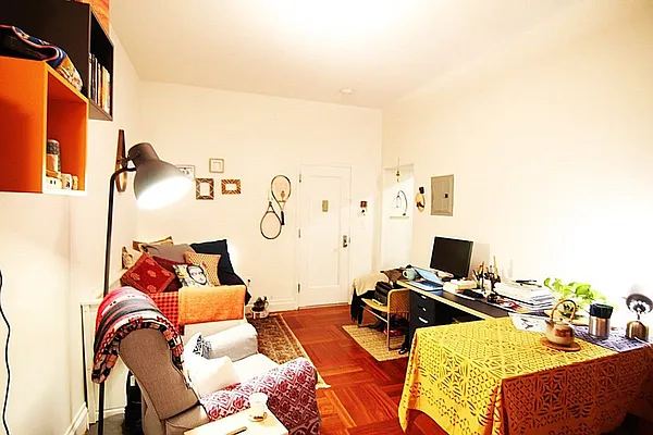 Rented by Bohemia Realty Group | media 18