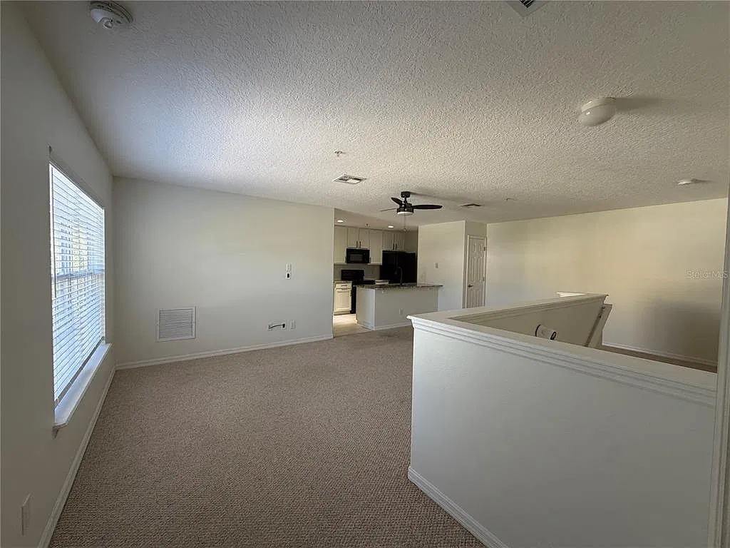 1 bed, 1.0 bath, 864 sqft, $2,200 — Photo 3