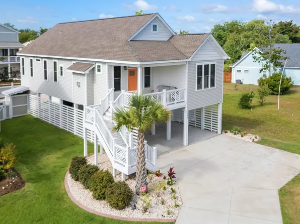 409 Ivy Lane, Carolina Beach, NC 28428