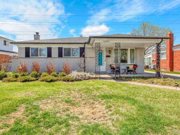 32509 Stricker Dr, Warren, MI 48088