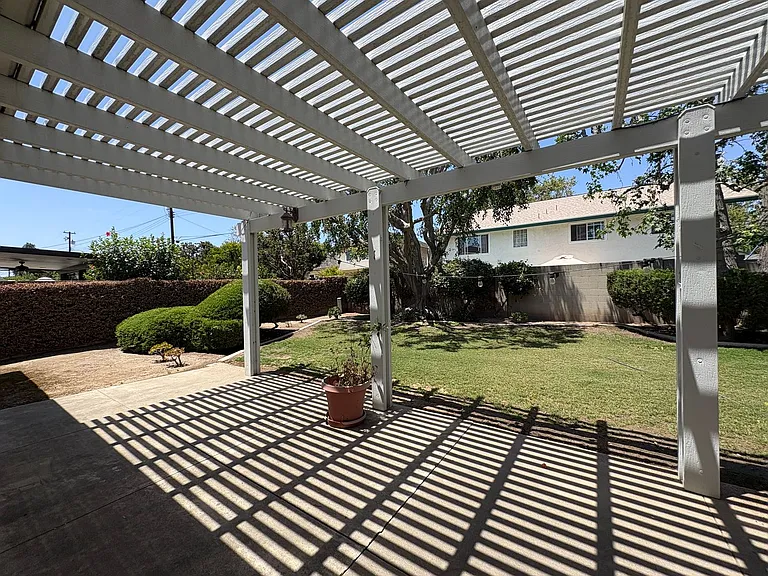 1901 E Catalina Ave — Photo 4