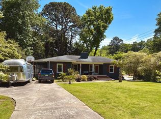 915 Lake Boone Trl, Raleigh, NC 27607