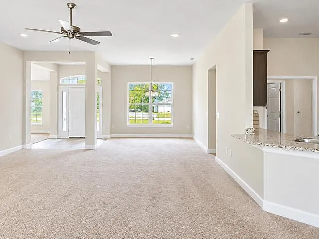 4 bed, 3.0 bath, 2268 sqft, $2,800 — Photo 3
