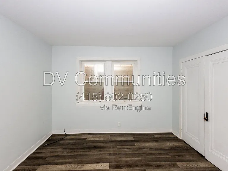 3296 E 149th St #11 — Photo 2