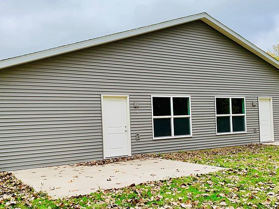 3rd image of 4807 Tyrone Rd