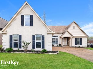 1976 Chartridge Dr, Cordova, TN 38016
