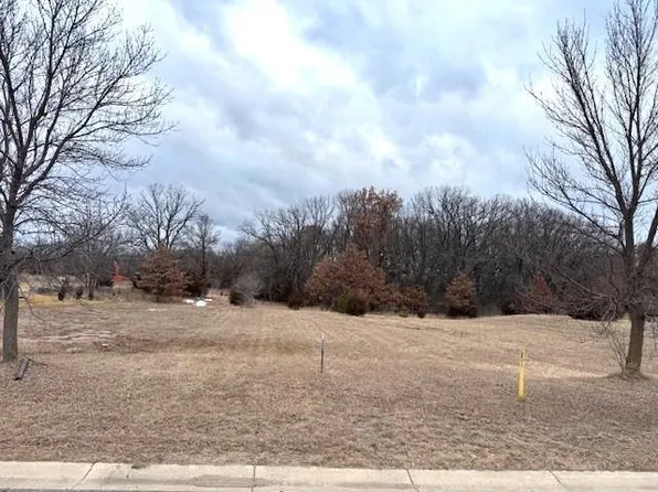 6655 Captains Dr NW, Sauk Rapids, MN 56379