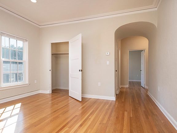 5th image of 425 Williams Pl #5