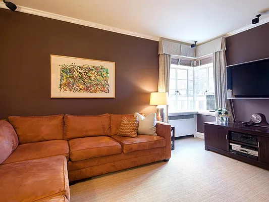 Sold by Sotheby's International Realty | media 26