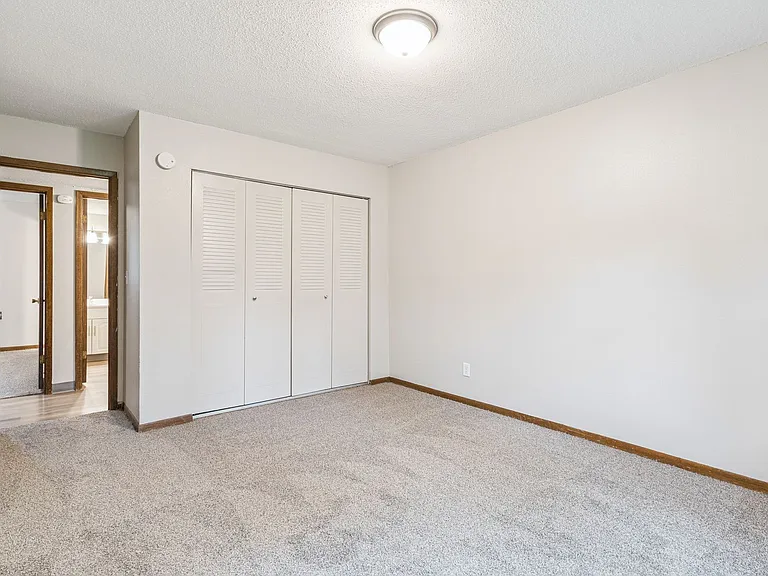 Lantern Square Apartments Spacious 1, 2 & 3 Bedrooms — Photo 49