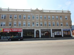 3248 N Pulaski Rd #302, Chicago, IL 60641