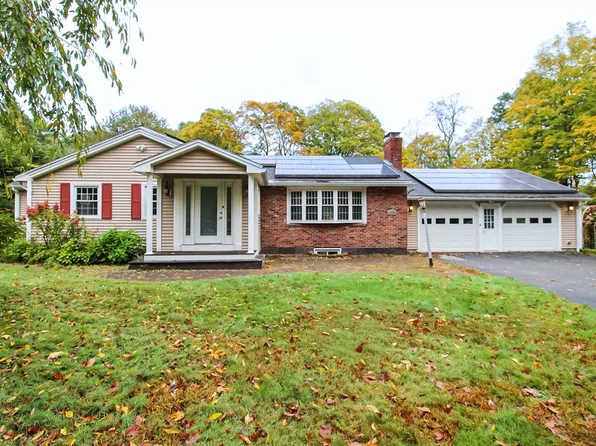 1116 George Hill Rd, Lancaster, MA 01523