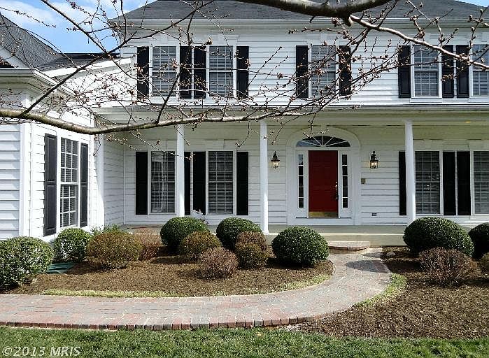 1st image of 6293 Robin Ln