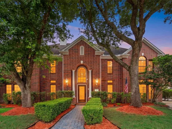 16 Fosters Ct, Sugar Land, TX 77479