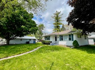 215 32nd St, Bay City, MI 48708