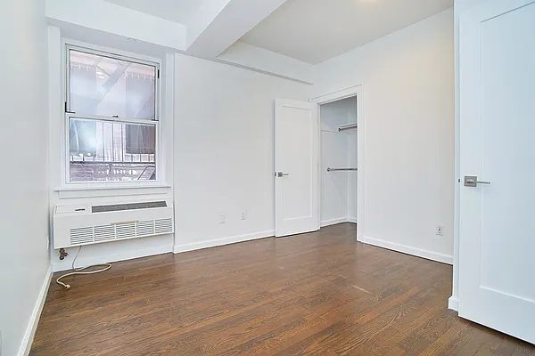 Rented by REAL New York | media 35