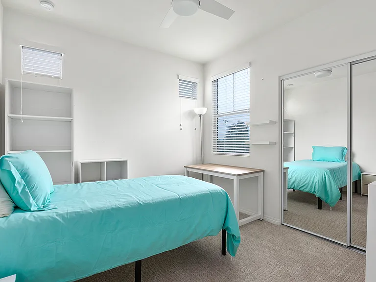 503 Lark Way — Photo 16