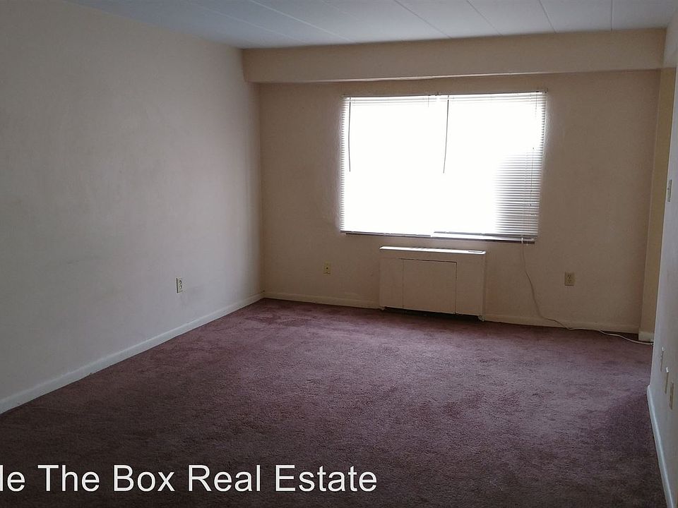 1st image of 617 W Riverview Ave APT 304