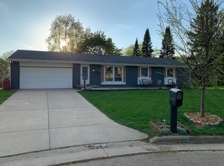 17 Loretta Ct, Madison, WI 53716