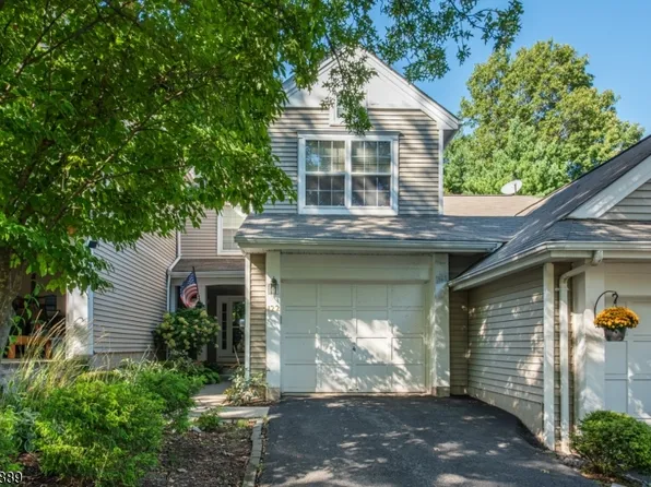 122 Woodmont Dr, Randolph Twp., NJ 07869