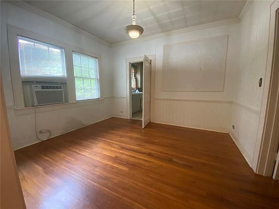 5th image of 749 Laurel Blvd