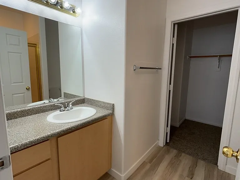 4915 E Russell Rd #143 — Photo 9