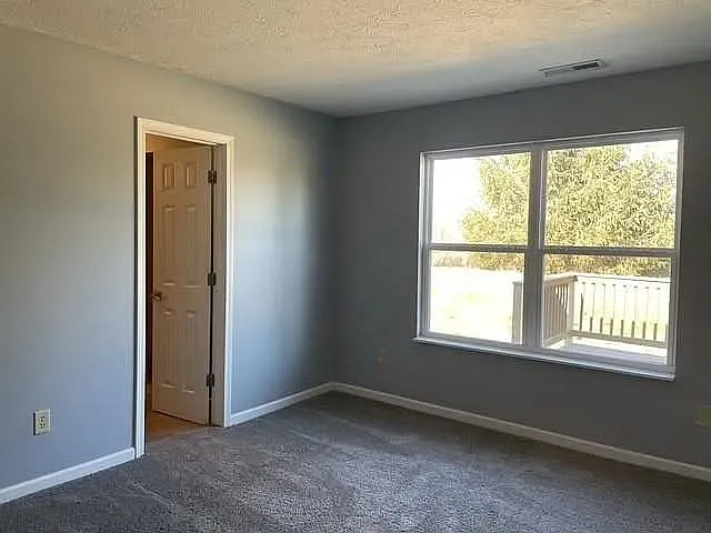 8372 Sotheby Dr — Photo 14