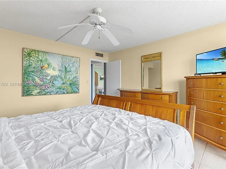 5 Bluebill Ave #403 — Photo 19