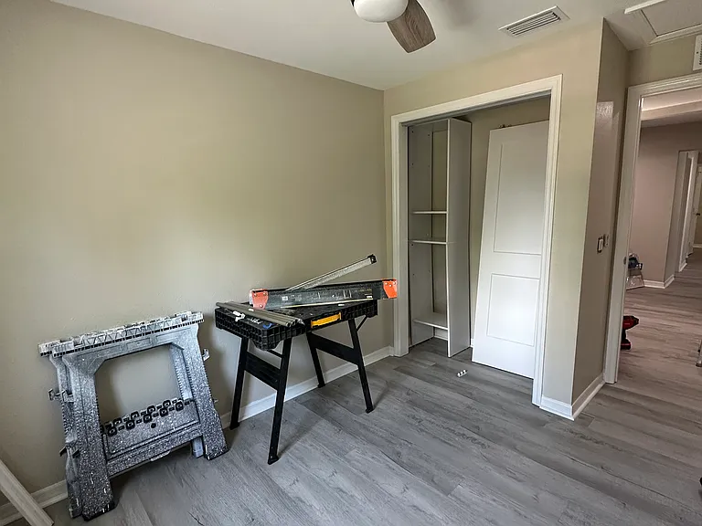 1147 Kingsley St — Photo 14
