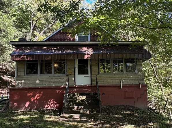 20 Deambroggi Rd, Charleroi, PA 15022