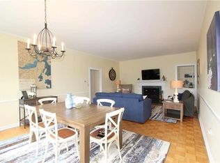 167 Coggeshall Ave APT C, Newport, RI 02840