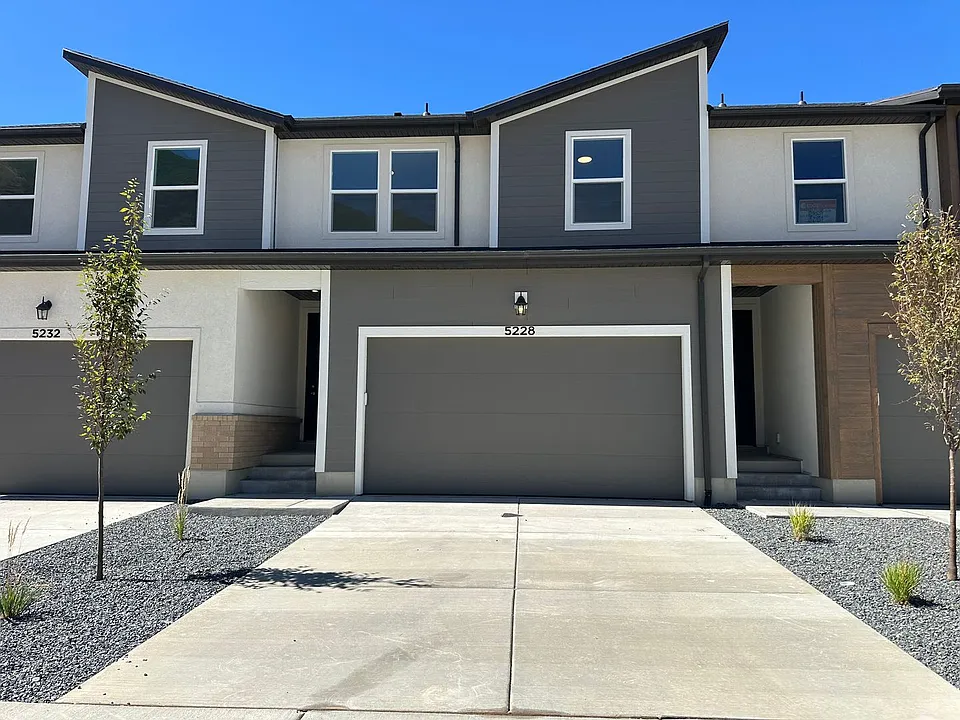 5228 S Acacia Dr