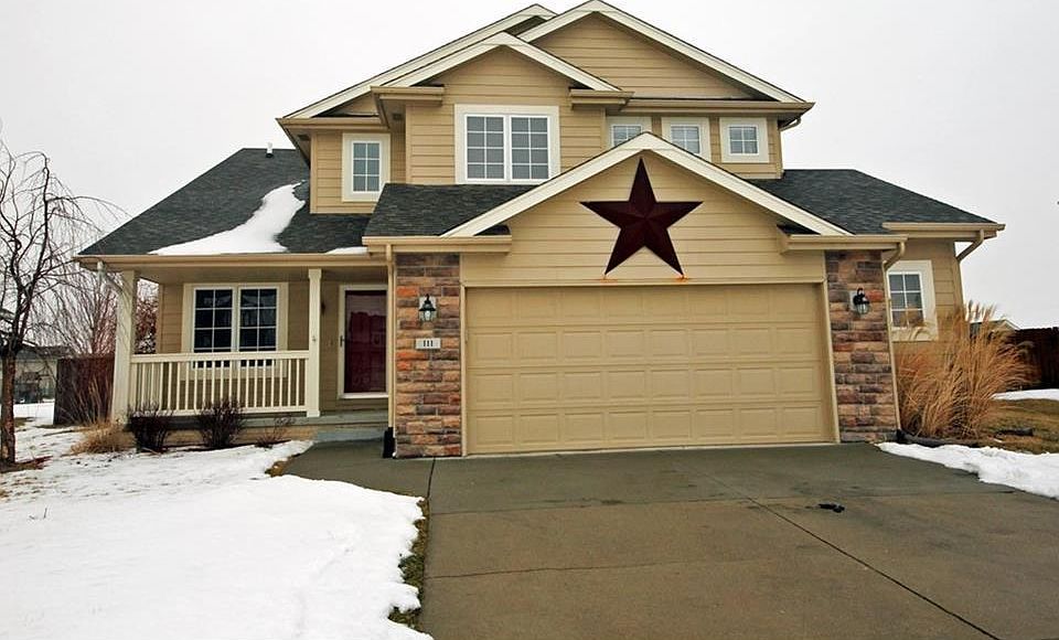 1st image of 111 NW Driftwood Ct