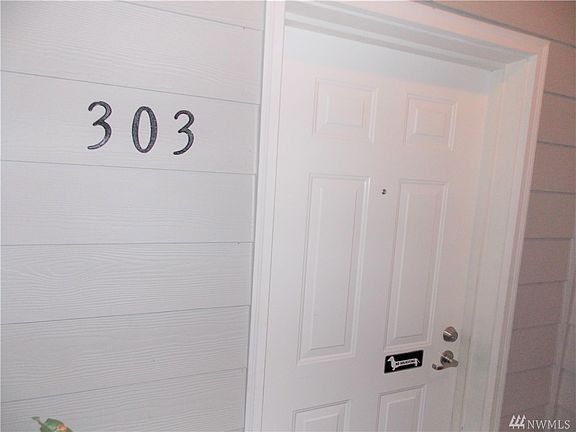 4th image of 1409 Evergreen Park Dr SW Unit 303