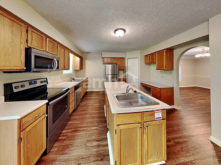 4906 Bixby Ridge Dr E — Photo 3