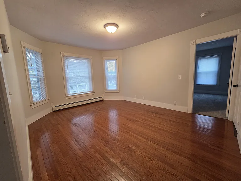2302 Main St #2 — Photo 8