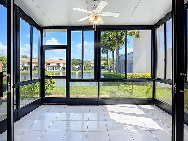 3950 Cocoplum Cir #F — Photo 3