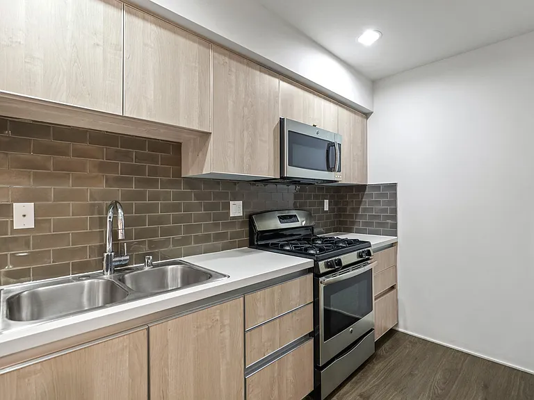 Kitchen with Energy-Efficient Stainless Appliances