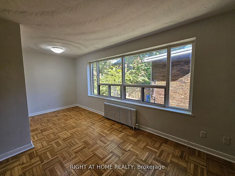 20 Cosburn Ave #207 — Photo 14
