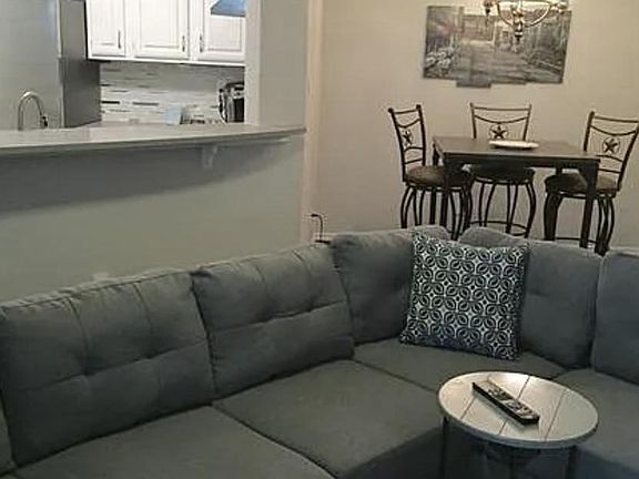 3rd image of 3033 San Jacinto St APT 313