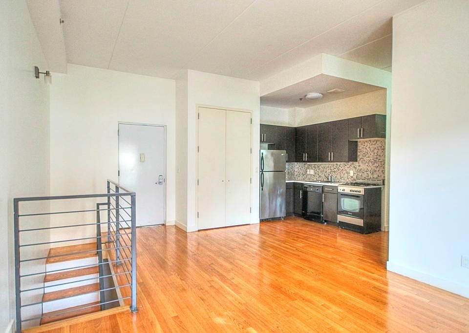 1st image of 342 Eldert St APT 0101