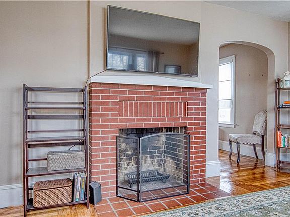 4th image of 25 Dixwell Ave