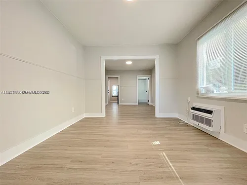 1836 Dewey St #2 Photo 1
