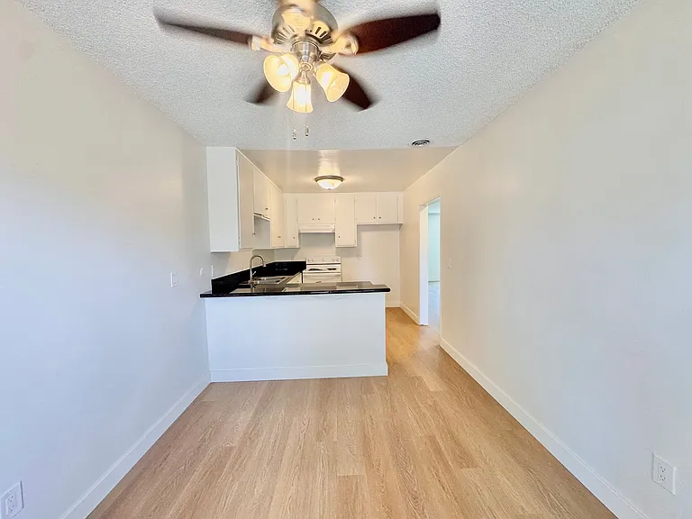 Garden Walk Apartments — Photo 14