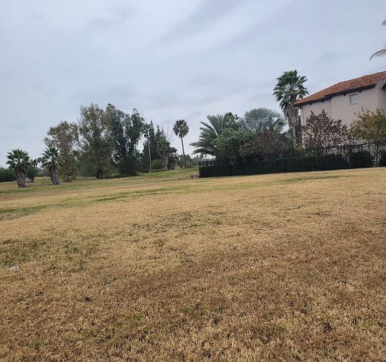 2nd image of 4809 Carmen Ave