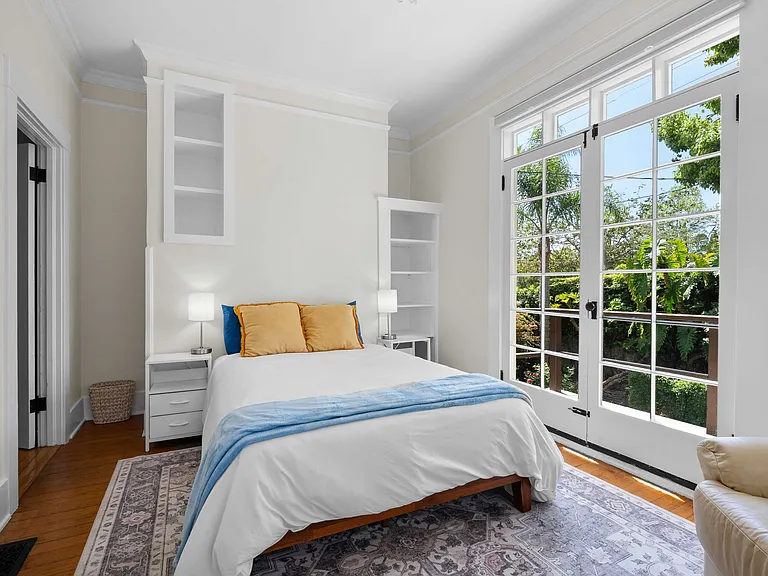 402 E Valerio St — Photo 23