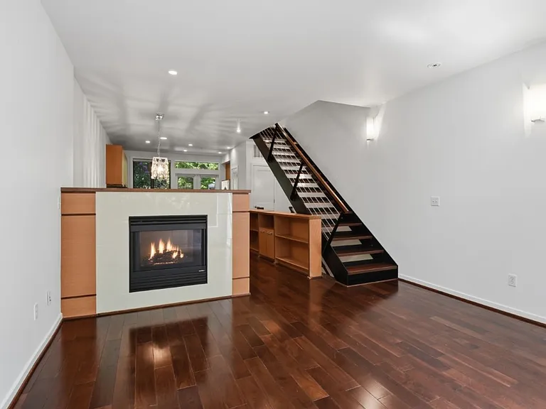 10575 NE 12th Pl #104 — Photo 4